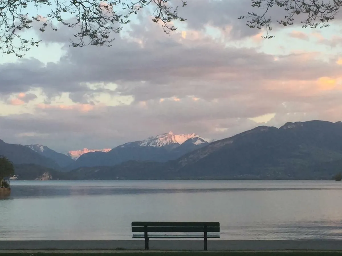 The One Suite Annecy 0*,  France